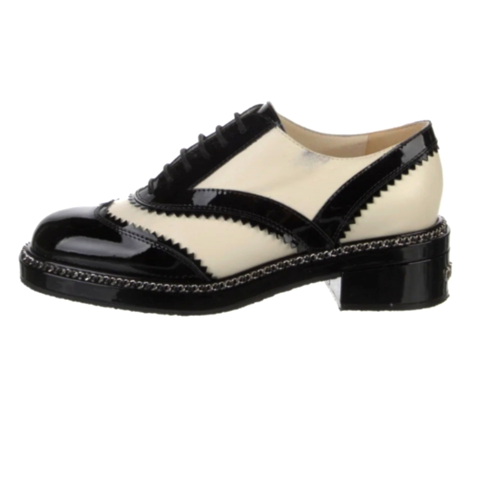 Chanel chain link accent oxford